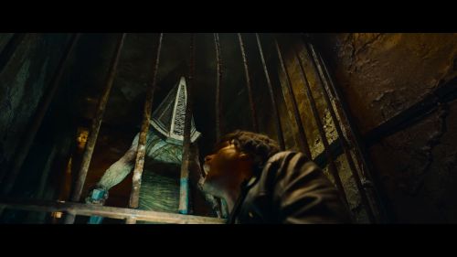 《重返沉默之丘》官宣定檔2026年1月正式上映!